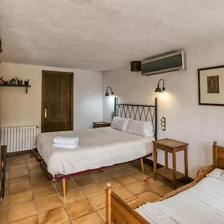 Mas Fuselles Country house *